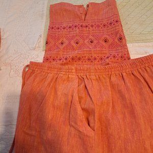 Linen blouse and Capri pants